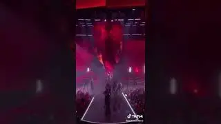 This is such an intense and powerful performance from Taylor.