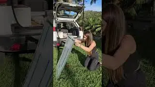 PLACA SOLAR NO TETO DO CARRO @trucaoautopecas5557 @HenTAutomotivos  #minimotorhome #viagemdecarro