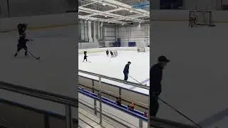 Training game. I'm the defender with the redhelmet / Тренировочная игра. Я защитник в красном шлеме