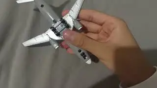 Unboxing a Fake Daron United airlines Boeing 737
