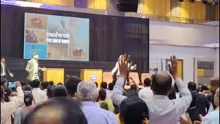 क्रूस को उठाया है मौत को हराया है 