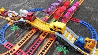 Mencari dan Merakit kereta api diesel classic adaptation,kereta api new look Thomas and Friends