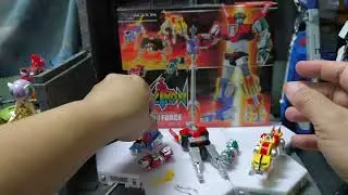 ACTION TOYS MINI ACTIONS SERIES : 08 VOLTRON LION FORCE (GOLION)