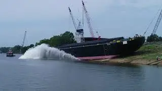 Dutra&rsquo;s New Dredging Hydraulic Scow Barge Launching, Corn Island Shipyard, Indiana