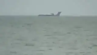 Aereo atterra sul mare e riparte! Immagini Shock!