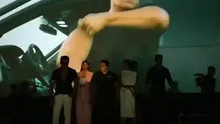Salman Khan crazy fans reaction during race 3 trailor launchl