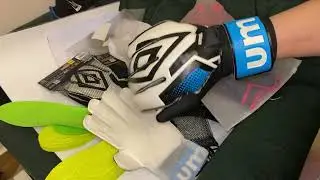 Walmart Umbro Adult Goalie Goalkeeper Gloves