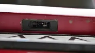 Замена лампы подсветки заднего номерного знака на Peugeot 308, 307, 407, Citroen C4 и т. д.