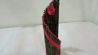 कागदापासून बनवलेला फ्लावर पॉट