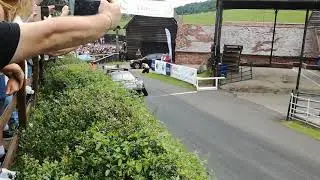 900+BHP RS200