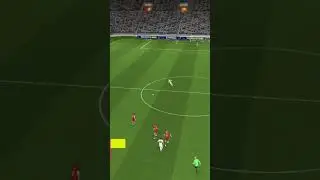 Double from Law. #efootball #football #pesmobile #dennislaw #law #oneonone