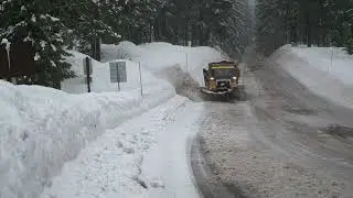 U.S. 20 Cascades Snow Plows - Jan 2022