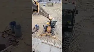 Forklift loading and unloading work is in progress. #work #forklift #love #backgroundmusic #beats