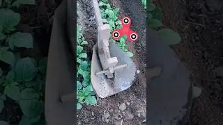 #ручнаяработа #агротехнологии #шорты #ручнойплуг. Простая инновация для фермеров.