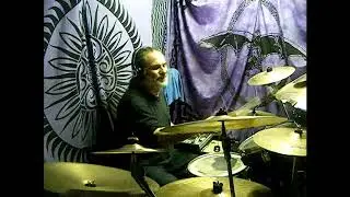 Resistiré Barón Rojo drum cover