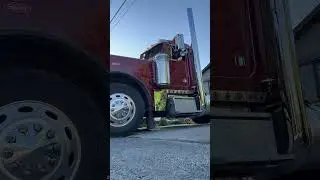 Pete 379 Cummins N14 8&rdquo; exhaust no mufflers. #customrigs #peterbilt #trucking #cumminspower