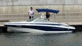 2012 Crownline 215SS Motor Boat - Exterior Interior - 2012 Montreal In-Water Boat Show
