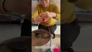 Quickly Straighten Yarn with a Pot Lid! #DIYCrafts #KnittingHacks