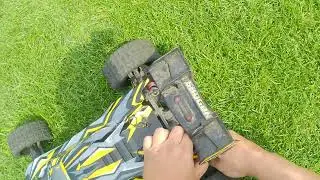 Team Corally Shogun 6s V1 Vs Shogun 6s V2 -  Both Stock Out the Box