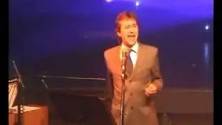 NOEL COWARD MEDLEY - sung by Fenton Gray