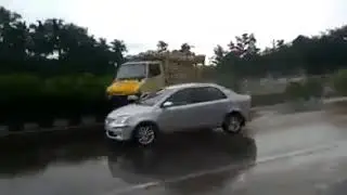 Kerala flood accident latest videos 2018