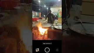 High Resolution Video of man making food 🥰 #food #shorts #highresolution