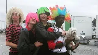Finn WolfHard going crazy on the season 5 press tour .  🫰🤨