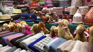 Making Deals in Muttrah Souq