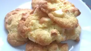 Recipe: White Chocolate Macadamia Nut Cookies