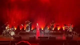 Gigi Vibes in Sydney singing Air Supply Medley