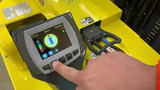 COMBILIFT WR4 Vierwege-Deichselstapler in der Holzindustrie