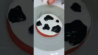 Mini cow print cookies 🐄 #cookies #cowprint #baking. #royalicing #cookiedecorating