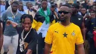 OMG! Killer Ntua surprised Sarkodie&Shatta Wale Shaxi Fans at Kumasi today😂 #Rapperholic