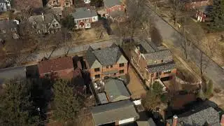 8008 Venetian Dr, St  Louis, MO 63105 exterior