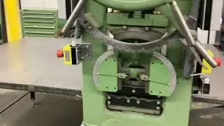 UNGERER Richtmaschine mit den Abmessungen 1500 x 3 mm, 9 Richtwalzen - Test mit Streckgitter