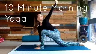 10 Minute Morning Yoga Routine | Rise and shine yoga | Wake me up yoga | Start your day right