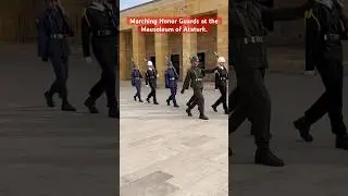 Marching Honor Guards at the Mausoleum of Ataturk (Ankara, Turkey)-November 2022.❤️🇹🇷 #honorguards