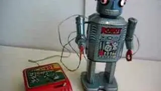 R-35 tin toy robot (Modern Toys)