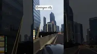 pemandangan sore hari di depan jalan layang mall kuningan city