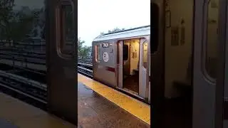 Pelham Bay Park Bound R142A 6 express train leaving Parkchester