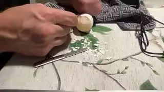 raw egg peeling