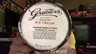 Fun Sized Review: Graeter's Oatmeal Raisin Cookie