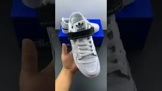 * Adidas Forum Low 