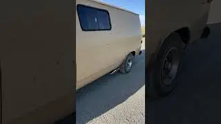 1975 GMC G20 5 lug Vandura Zoomie Side pipes with flow fx mufflers, Chevy 350 12 bolt posi.