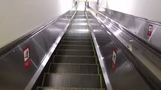JR姫路駅12･34番乗り場のエスカレーター(日立製)