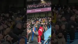 Liverpool fans have the Etihad ROCKING 🥳