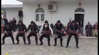 Ο Όμιλος Ποντίων Χορευτών Καβάλας τίμησε τα 100 της Μητρόπολης Φιλίππων, Νεαπόλεως και Θάσου