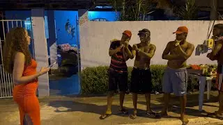 NOVINHA SALIENTE DEIXOU OS CRIA MALUCO