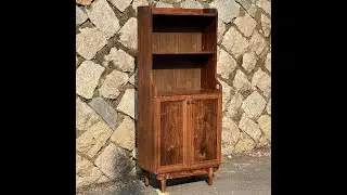 Spiorad SEOUL's living room bookshelf - A mid-century modern design.