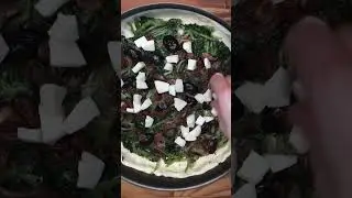 Schiacciata o scacciata con la scarola siciliana #shorts #short #shortsvideo #shortsfeed